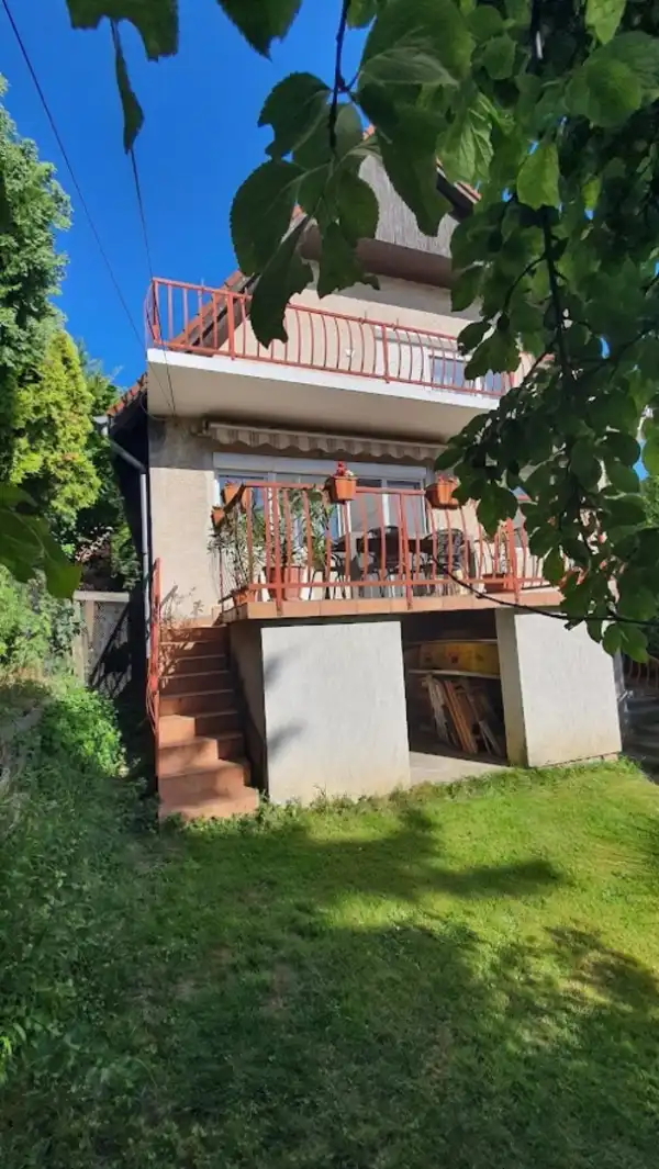 Eladó családi ház, Budakeszi 5+1 szoba 230 m² 150 M Ft