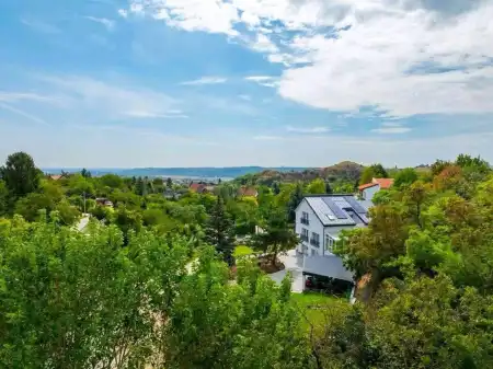 Eladó családi ház, Budaörs 6 szoba 300 m² 499 M Ft