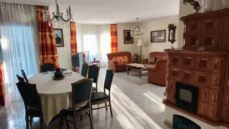 Pest megye Tök - családi ház