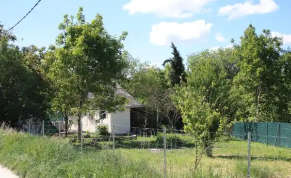 Eladó nyaraló, Biatorbágy 2 szoba 45 m² 21.5 M Ft